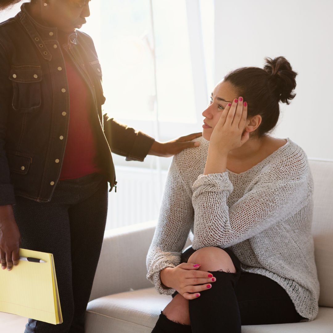 4 Reasons to Choose CA Billing For Your Behavioral Health Billing Needs-1080x1080-image4 2 women during a behavioral health session